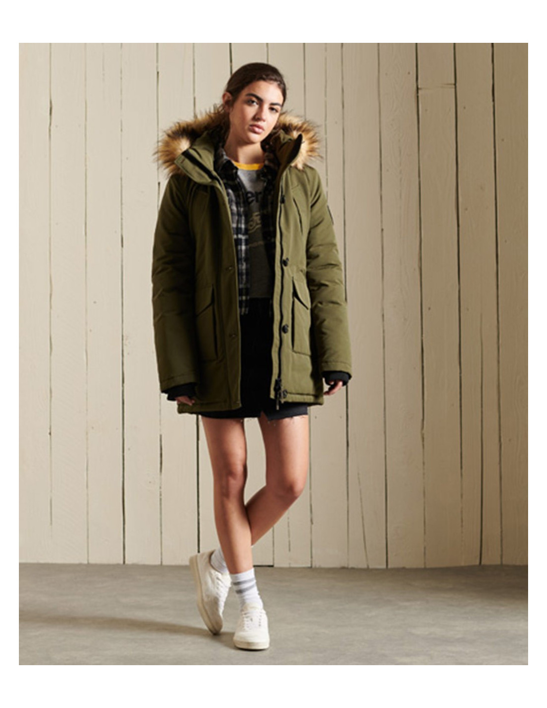 【SUPERDRY】Everest フェイクファー フード付 パーカー コート Superdry Everest Faux Fur parka Grey | Dressinn
