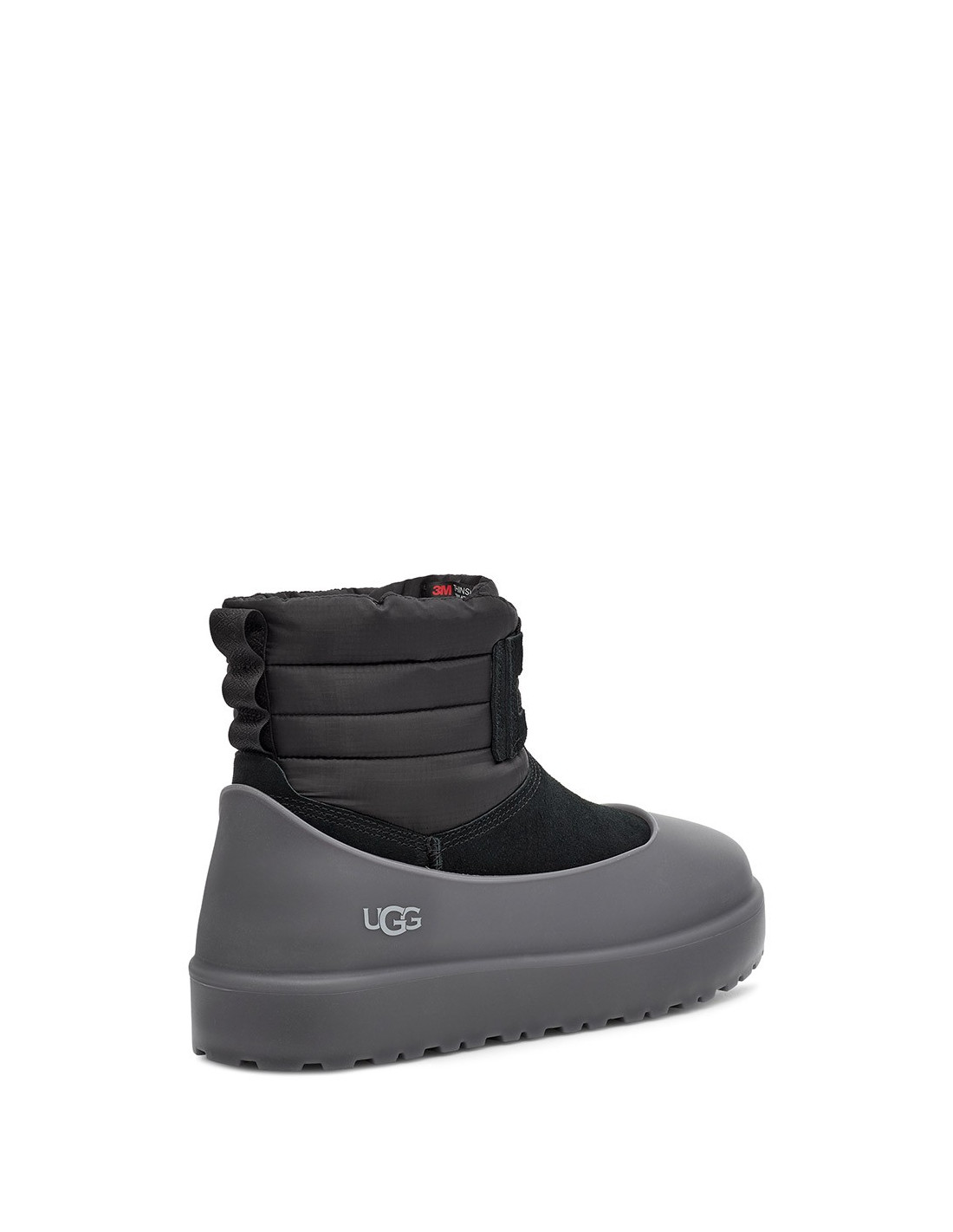 Peut-on aller dans la neige avec des UGG ?