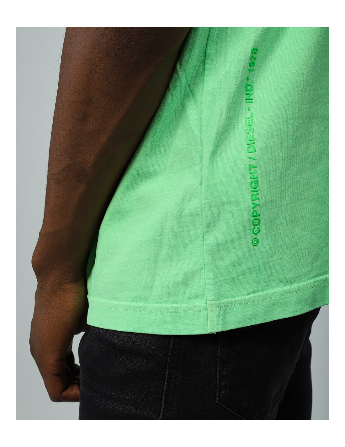 関税込【DIESEL】Just Neon short sleeve T-shirt★Green★ロゴ Diesel T-shirt Size S Light Green Logo New with Tag 40€ | eBay
