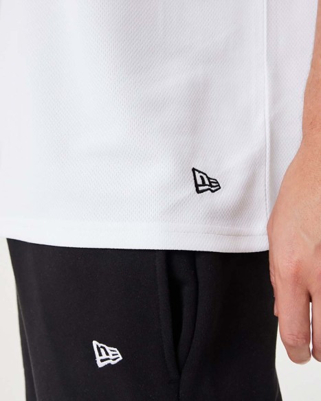 Camiseta NEW ERA Script Os Mesh Chibul