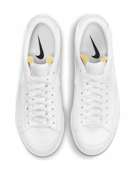 NIKE – Blazer Low Platform – Sneaker
