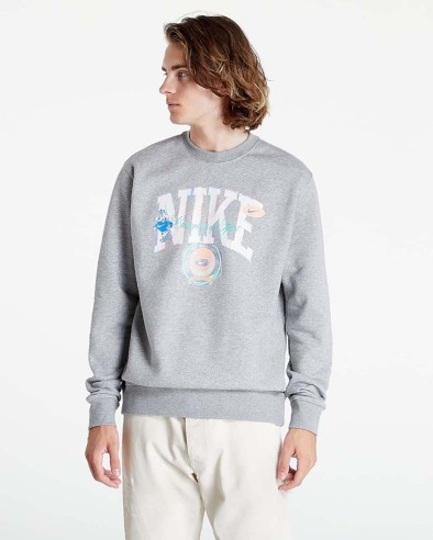 NIKE – Sportswear Crewneck – Sweatshirts
