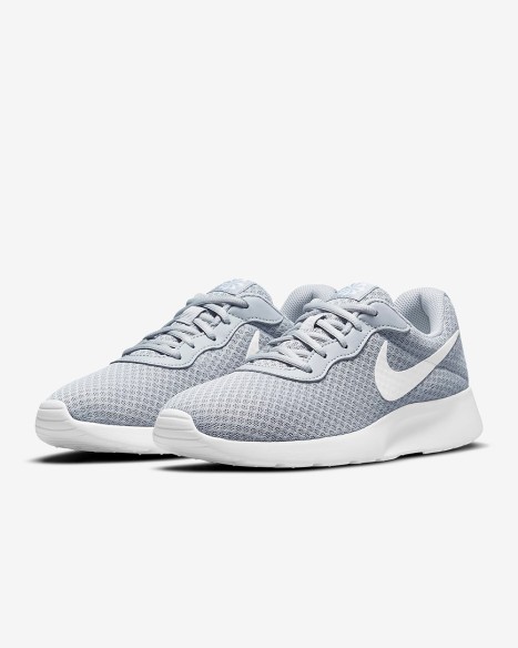 NIKE Wmns Nike Tanjun - Zapatillas
