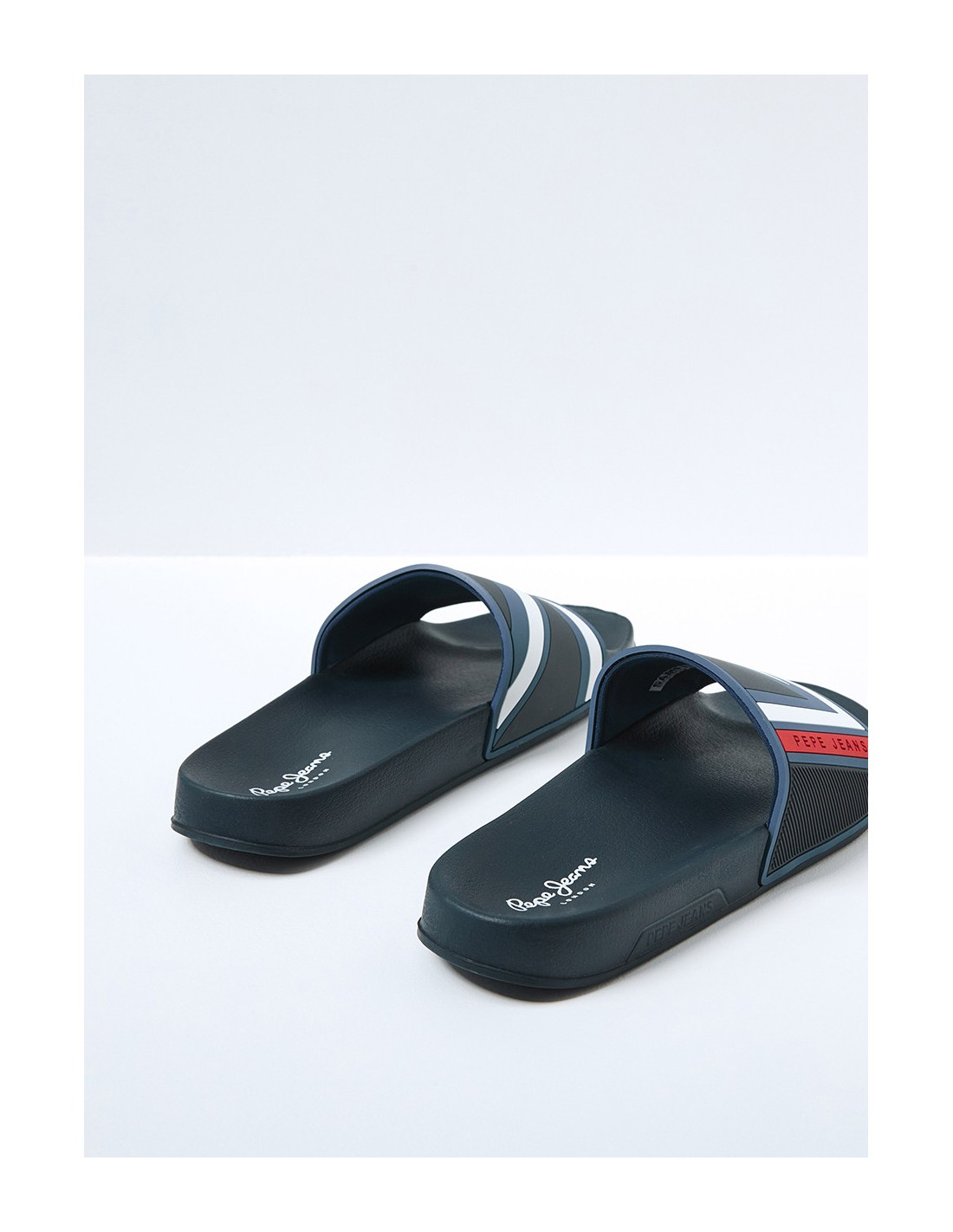 Pepe jeans slippers new arrivals