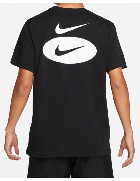 Camiseta Nike Essentials + Core 4