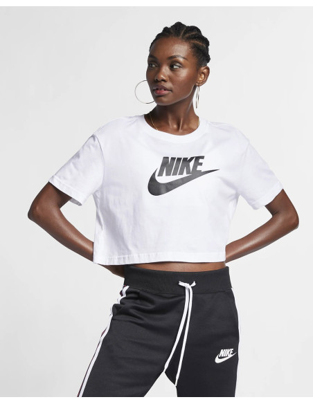Nike SportsWear Essential Cropped T-Shirt