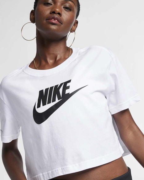 NIKE SportsWear Essential Cropped  - Camiseta