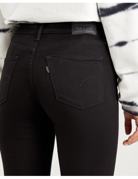 LEVI'S - 311 Shaping Skinny Dark Indigo - Porté en