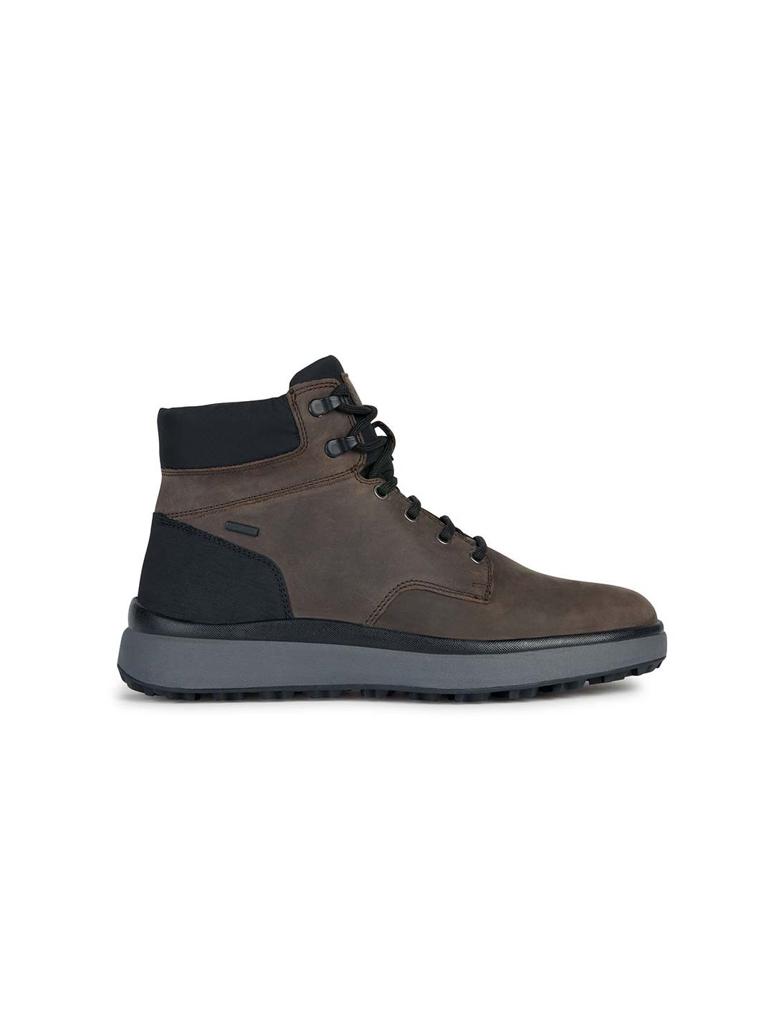 Ankle boots with good grip 2025