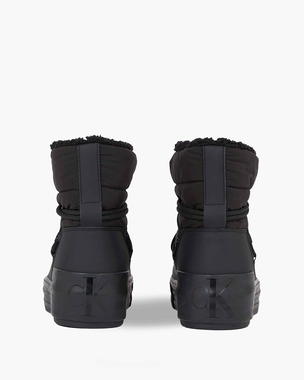 Truffle Collection snow boots in black