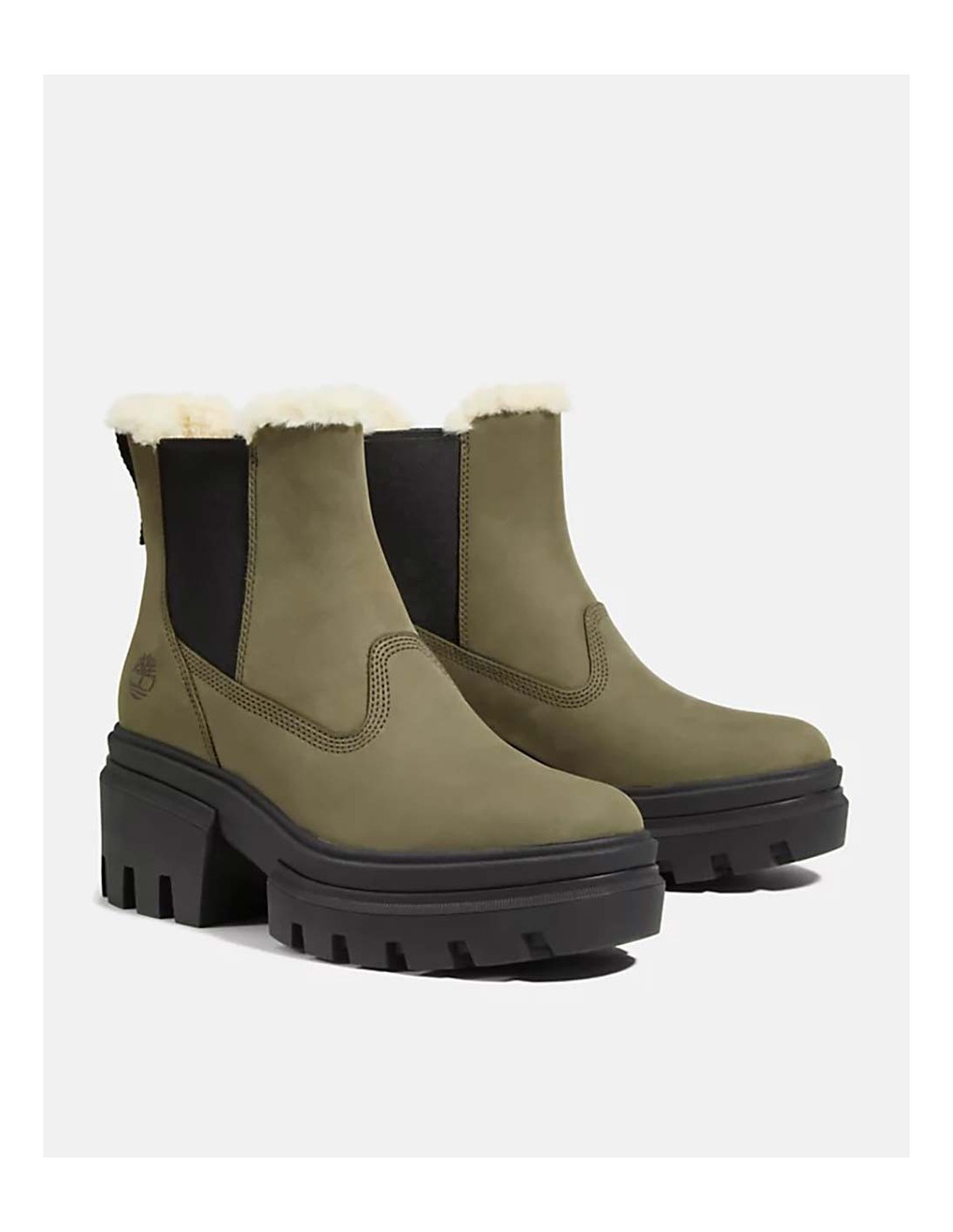Chelsea boots shop warm