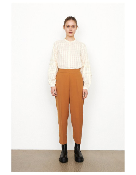 SECOND FEMALE Garbo - Pantalones