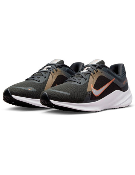 NIKE Quest 5 - Zapatillas