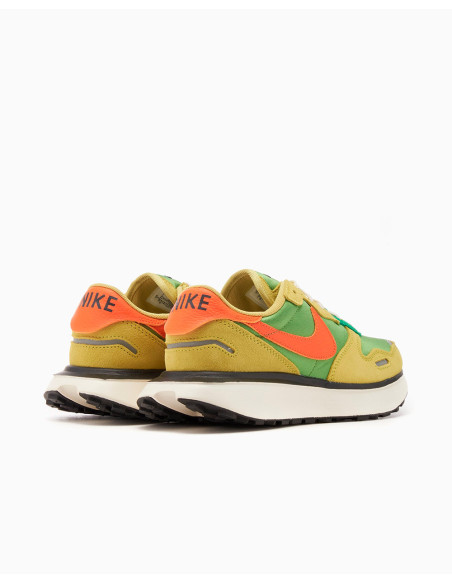 NIKE Phoenix Waffle - Baskets