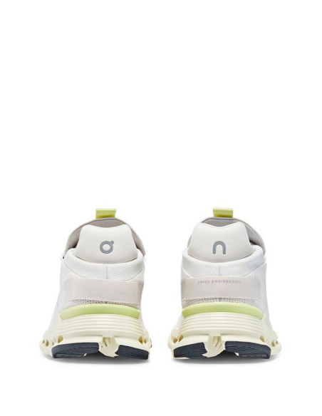 ON RUNNING Sur Cloudnova - Baskets