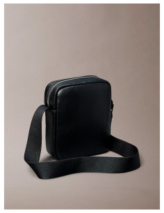 CALVIN KLEIN LV04D3160G - Bolso 2