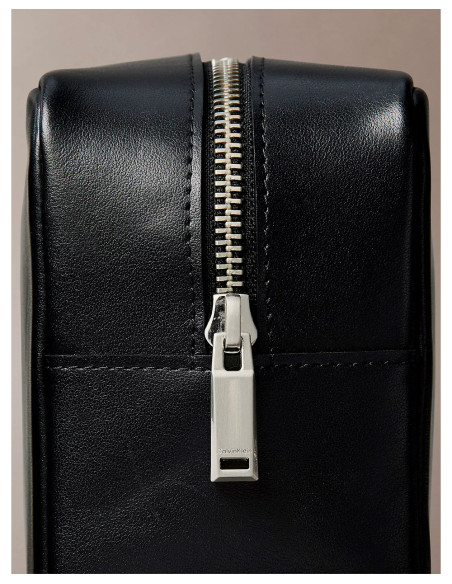 CALVIN KLEIN LV04D1090G - Kulturbeutel