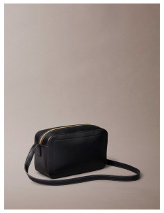 CALVIN KLEIN LV04F3220G - Bolso 2