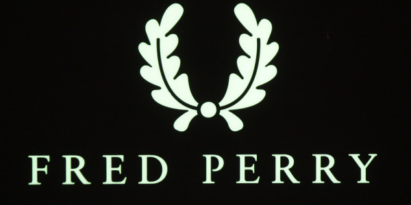 Ottieni il capo estivo perfetto: le polo Fred Perry