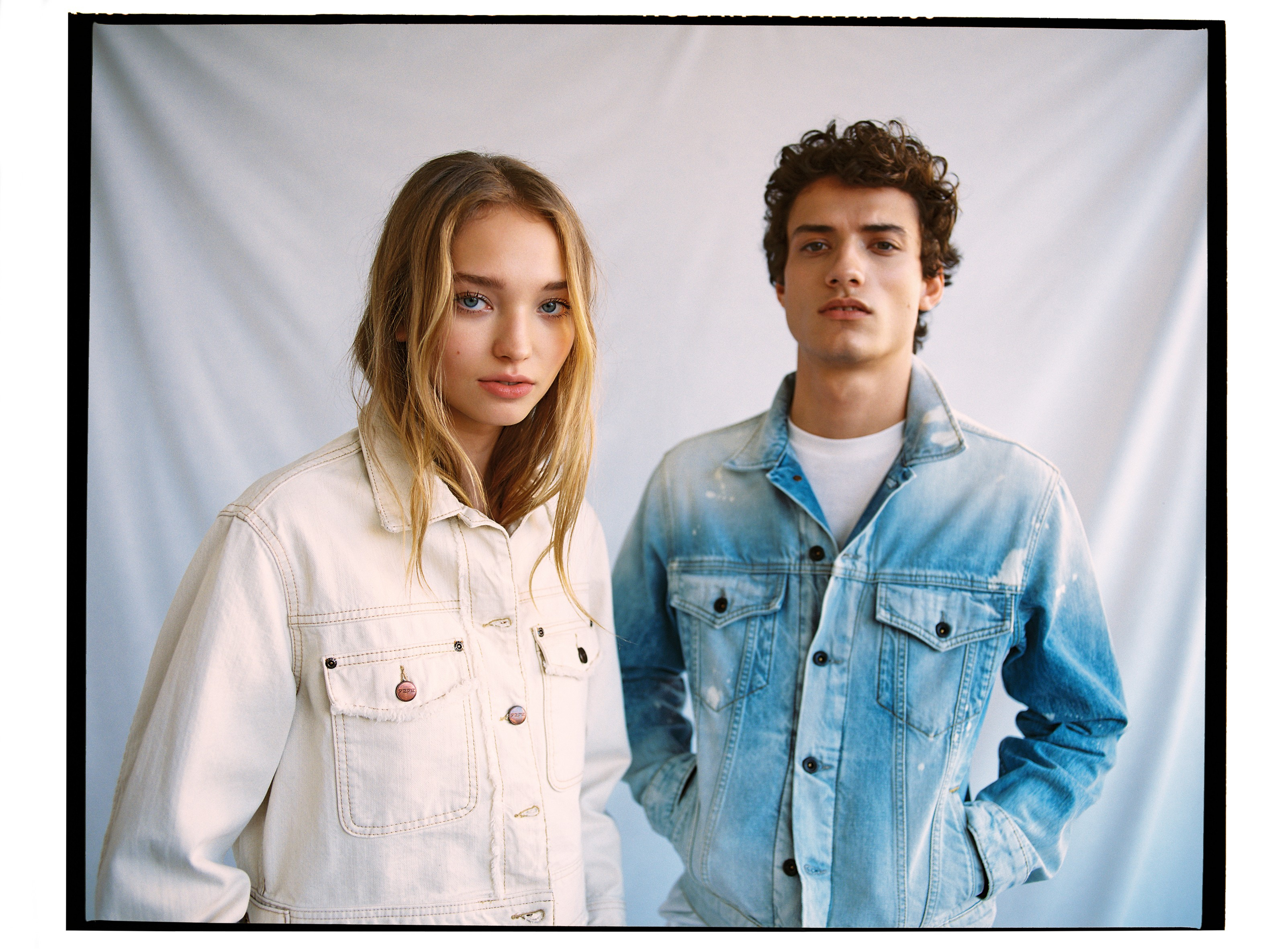 Discover the new PEPE JEANS collection with up to 40% off